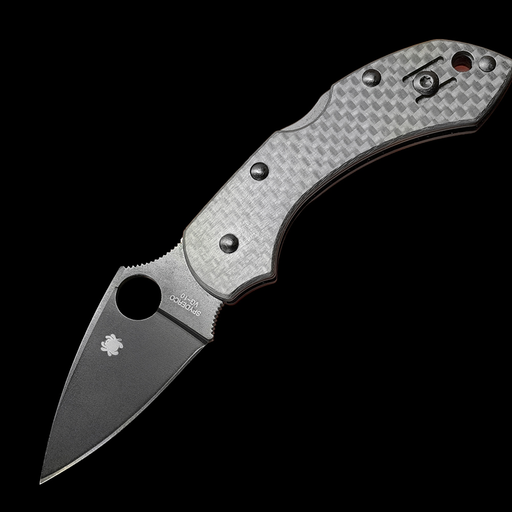 C28CFP Dragonfly 2 Folding Knife  VG10 Blade, Carbon fiberHandles
