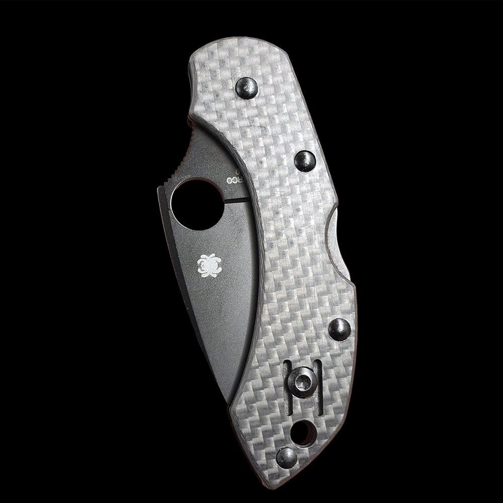 C28CFP Dragonfly 2 Folding Knife  VG10 Blade, Carbon fiberHandles