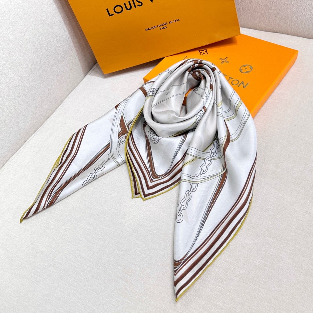 LV's luxurious and versatile silk scarf - cnluxepick