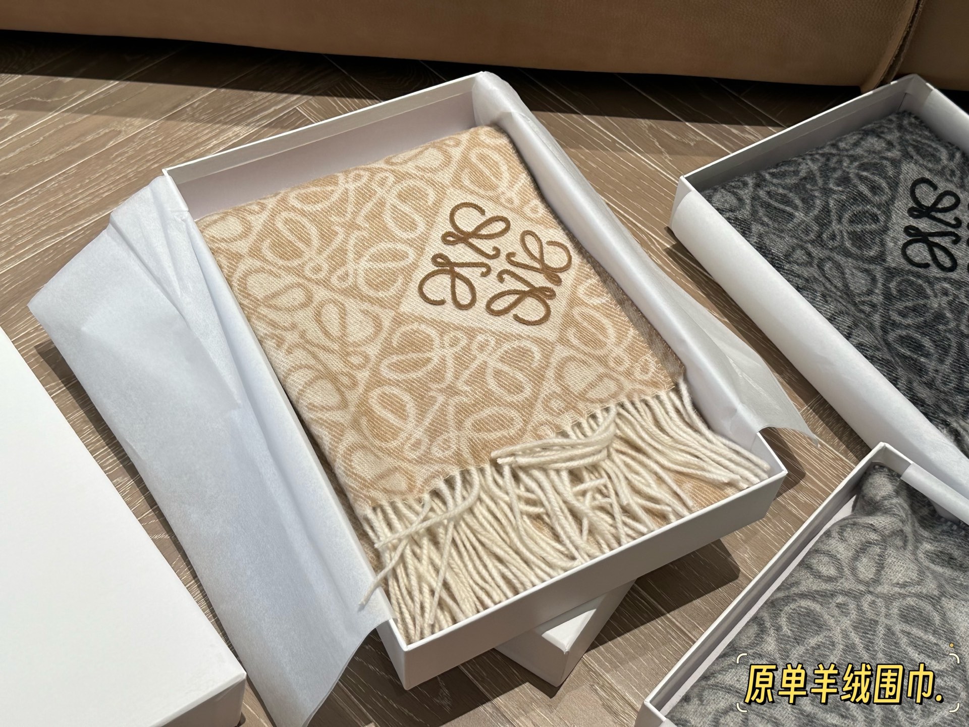Loewe cashmere scarf - cnluxepick