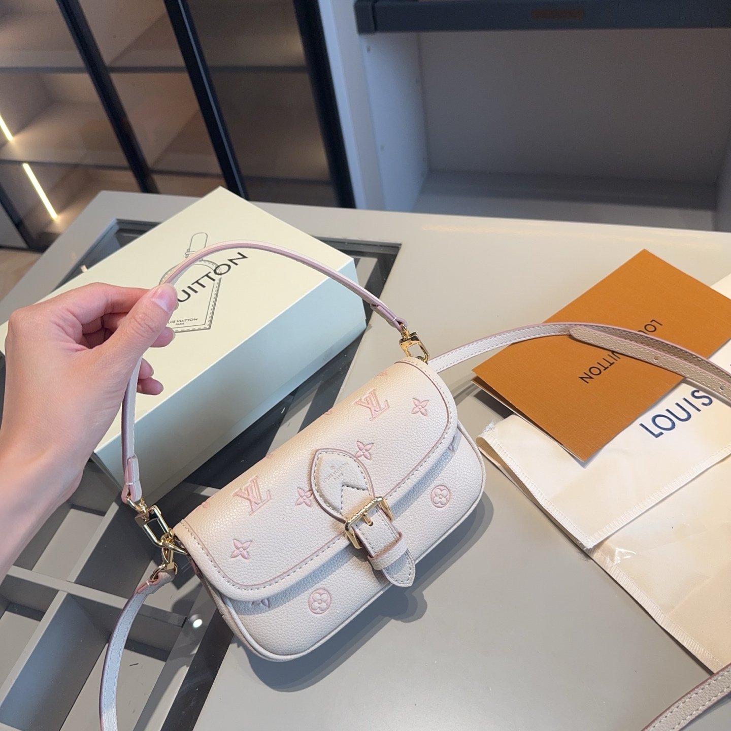 LV Diane Mini Baguette Bag - cnluxepick