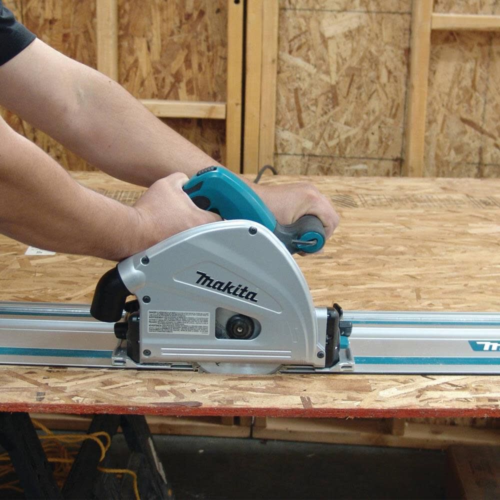 Makita 6-1/2 In. Plunge Circular Saw with Rail SP6000J1