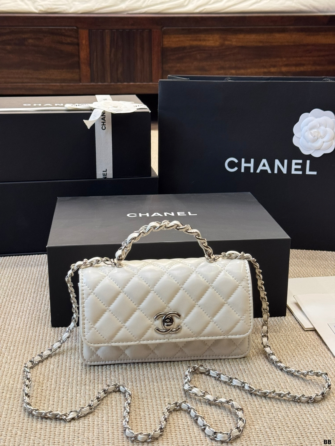 Chanel 23k Rhinestone Accordion Bag - cnluxepick