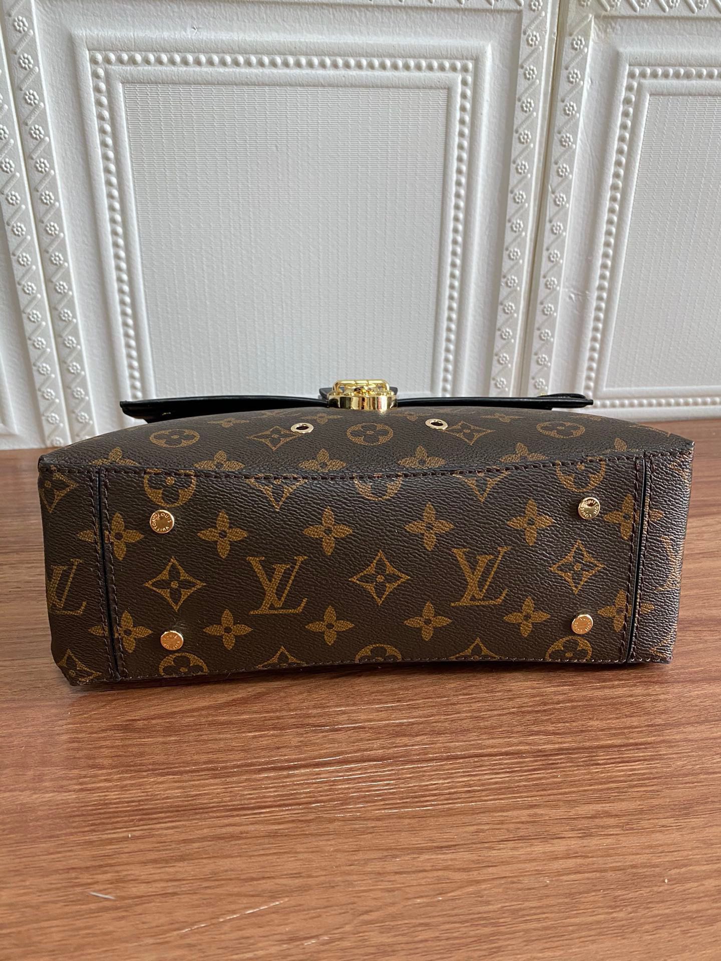 Louis Vuitton One Handle Monogram Flap Mm 25Cm
