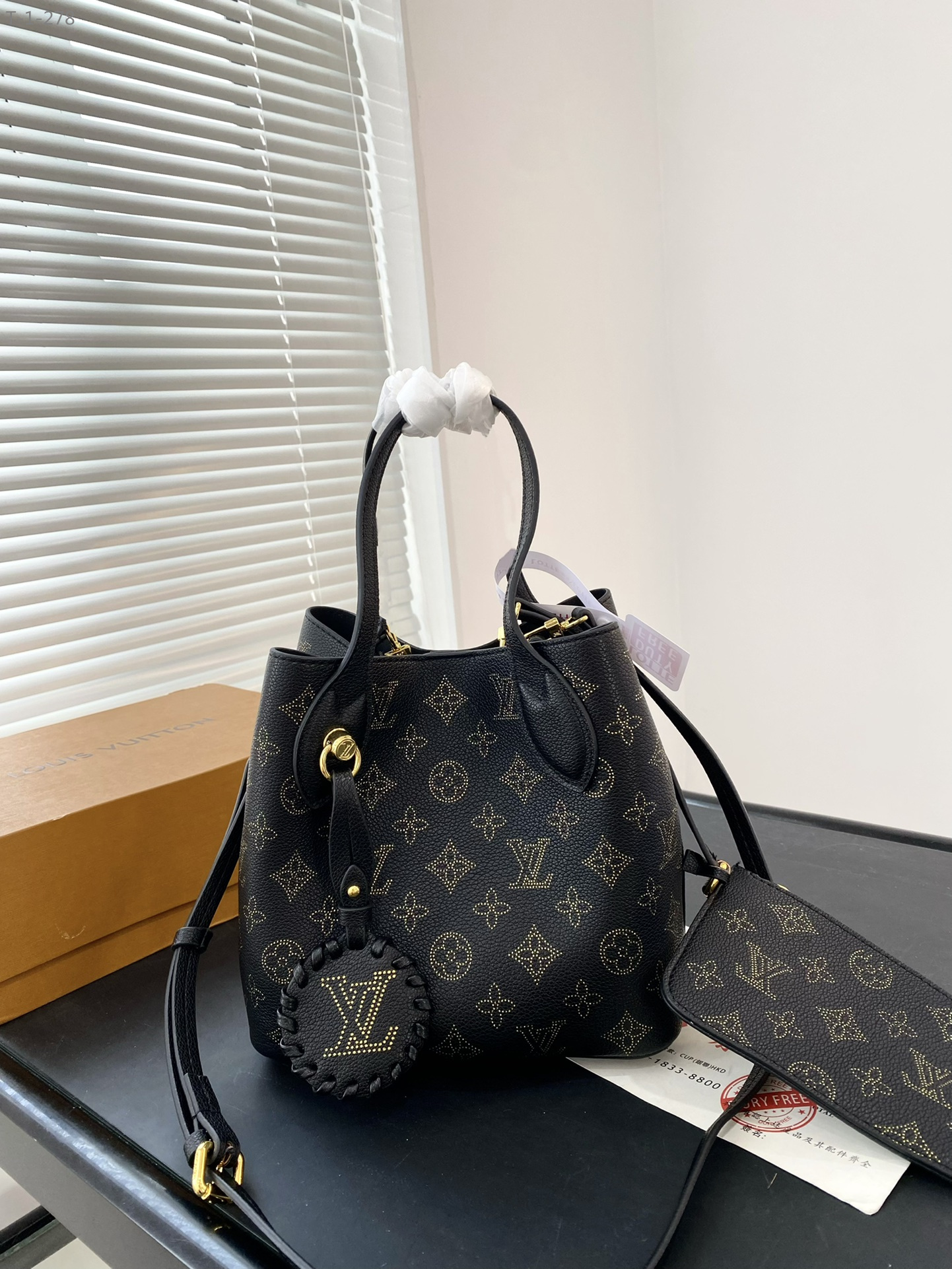 Louis Vuitton Blossom Pm Black 20Cm M23393