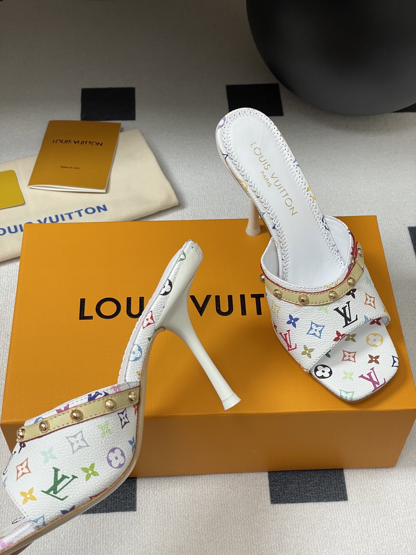 Louis Vuitton LV x TM 6AM Mule 1AGWT2 White
