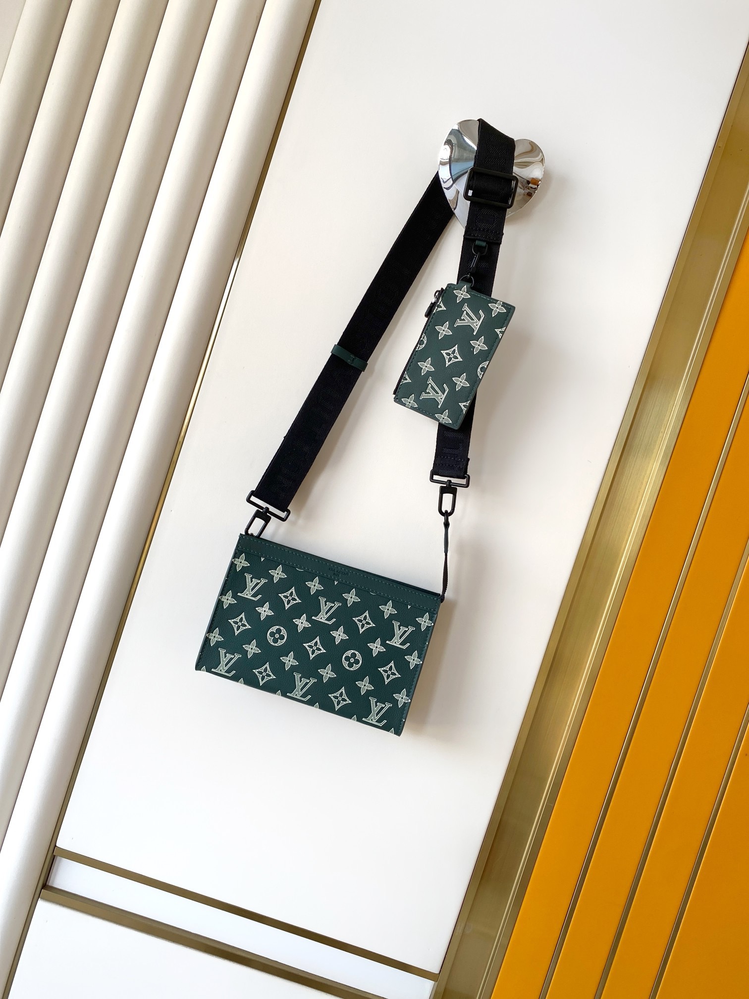 LV Pochette Voyage Forest Green M27148