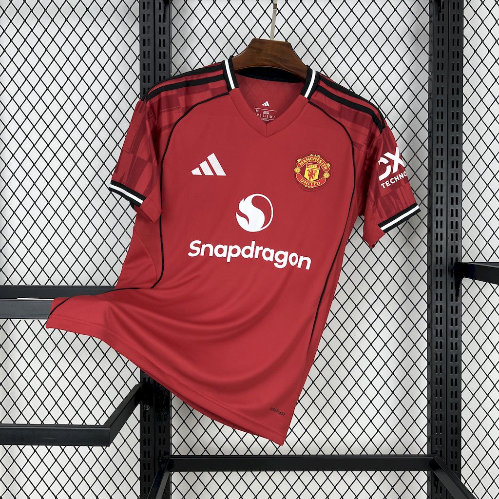 Manchester United maillot foot domicile 2025 2026€14.99