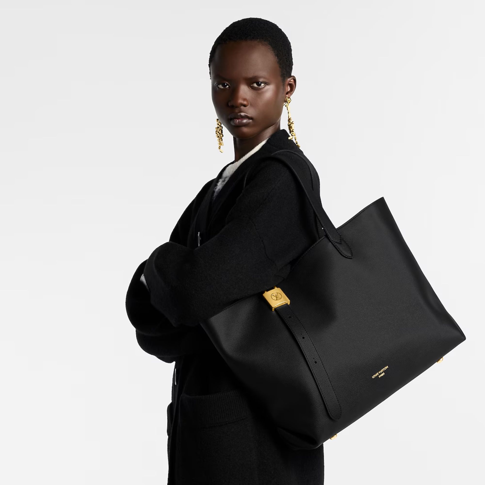 Louis Vuitton Low Key Cabas Mm 47cm/ 18.5in Black M25341