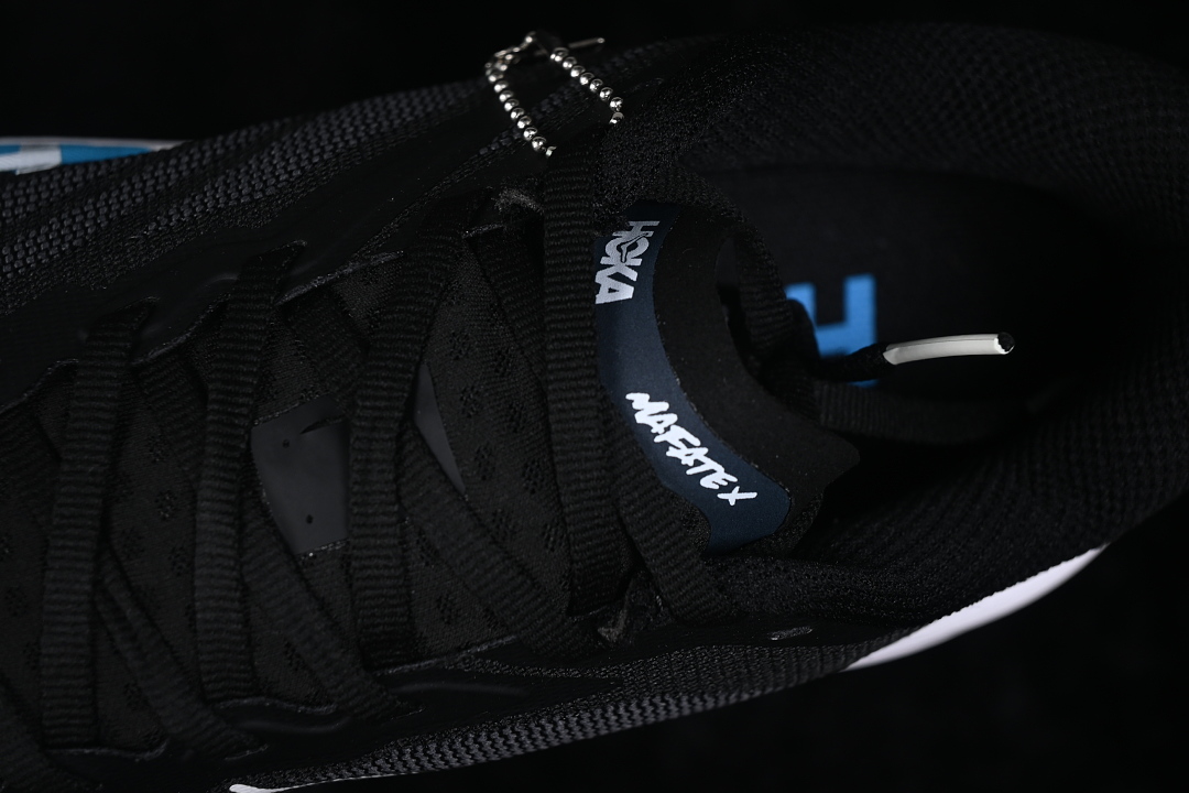HOKA One One Mafate X