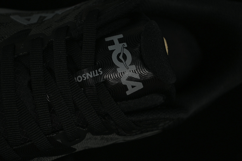 HOKA One One Stinson 7