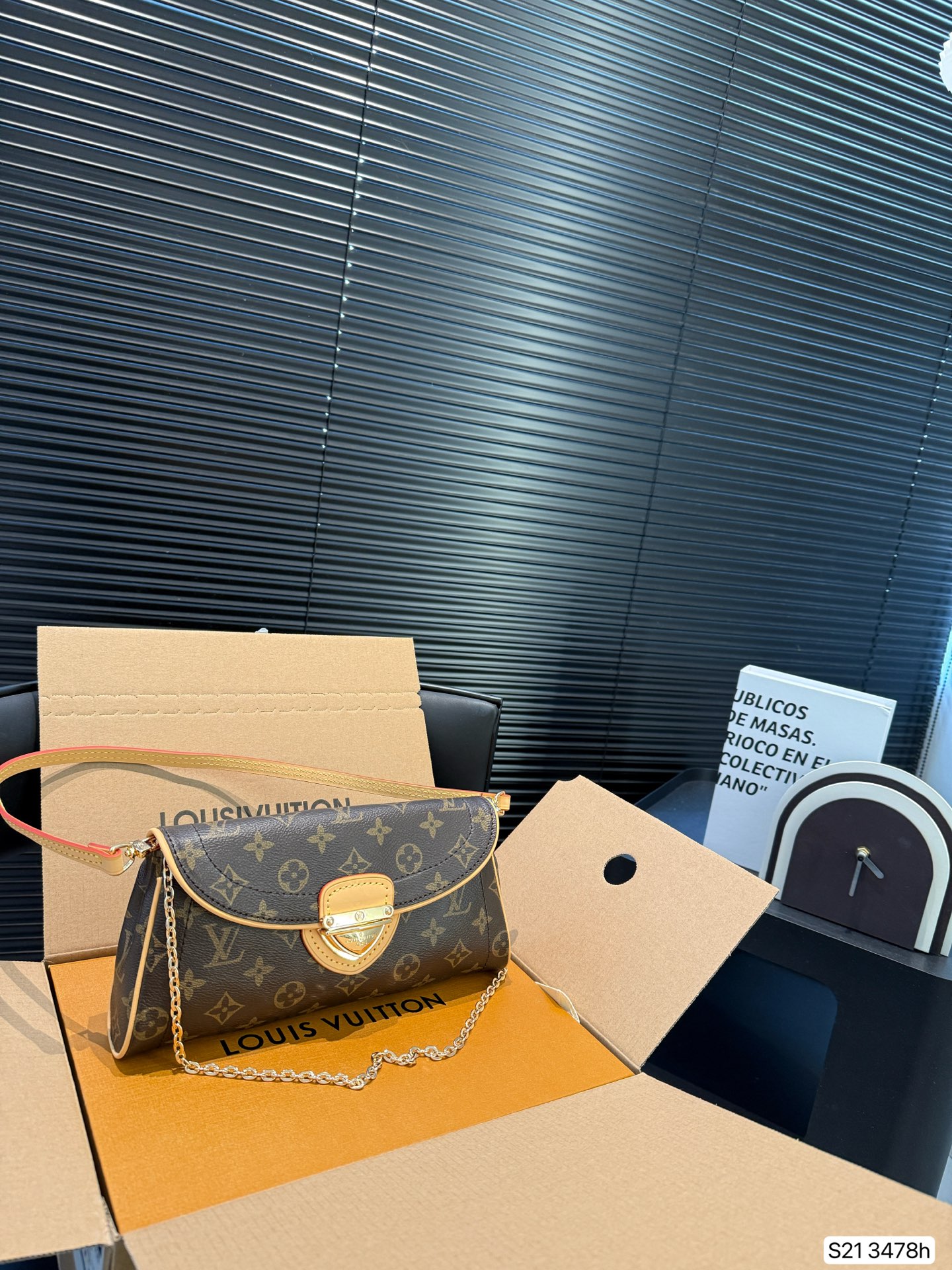 LV armpit bag crossbody bag - cnluxepick