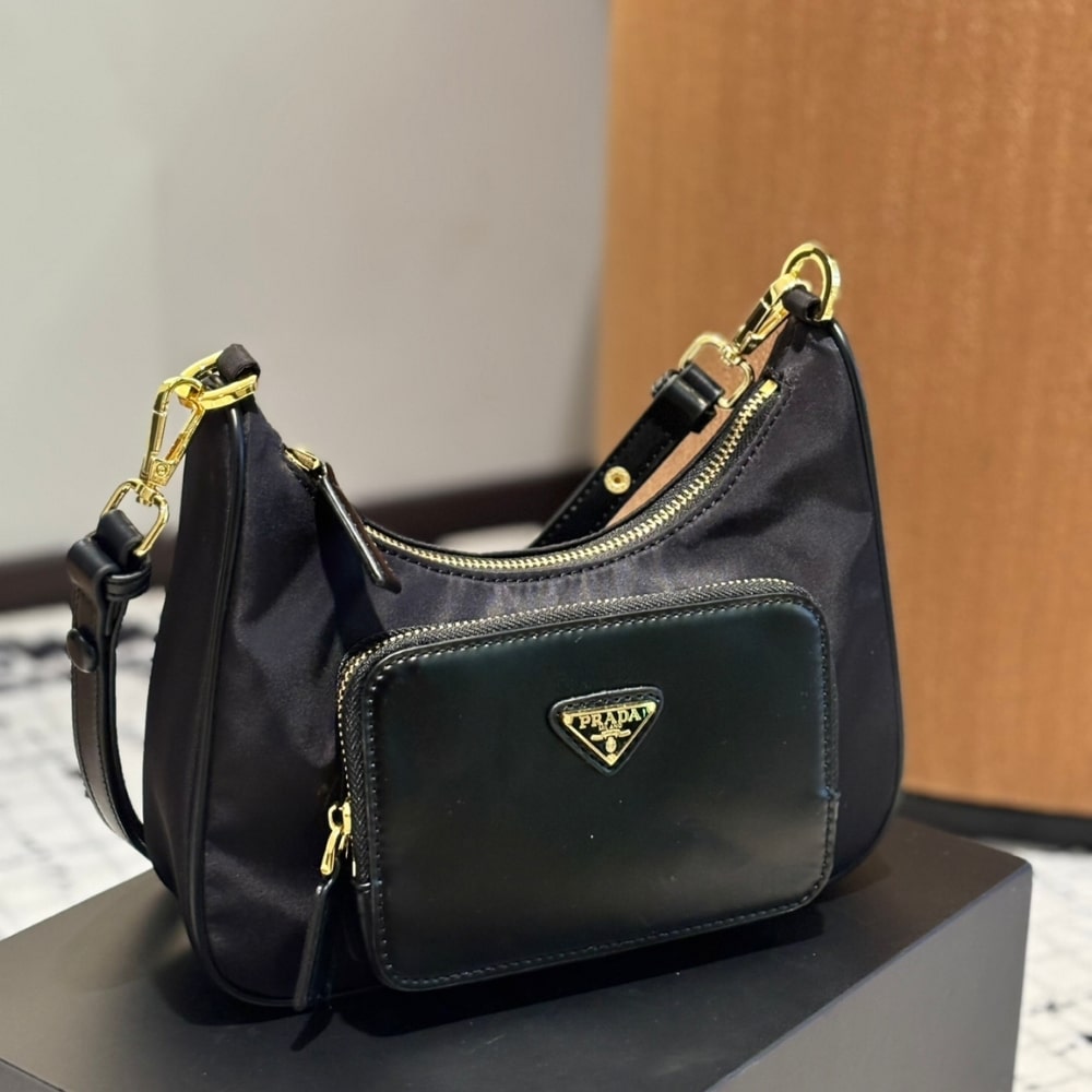 Prada Leather Pocket Re Nylon Shoulder Bag Black 22Cm