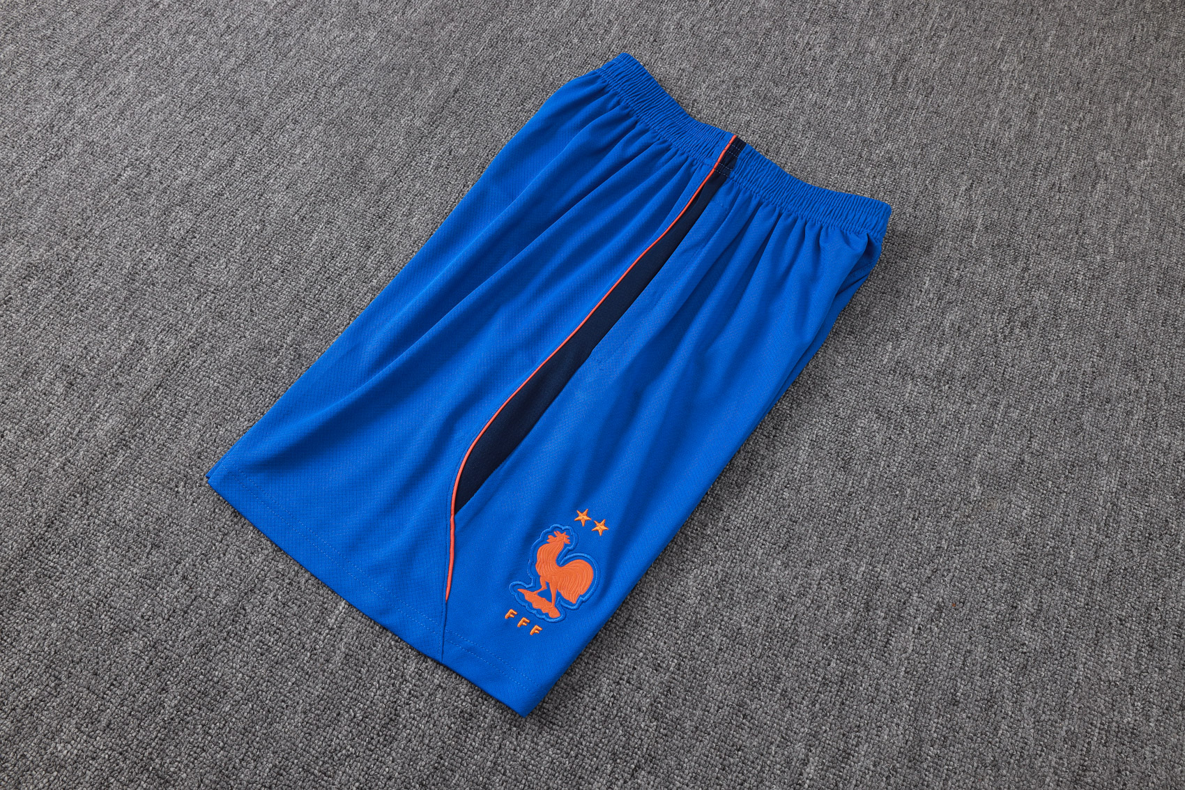 France 26/27 Sleeveless Training Suit 3