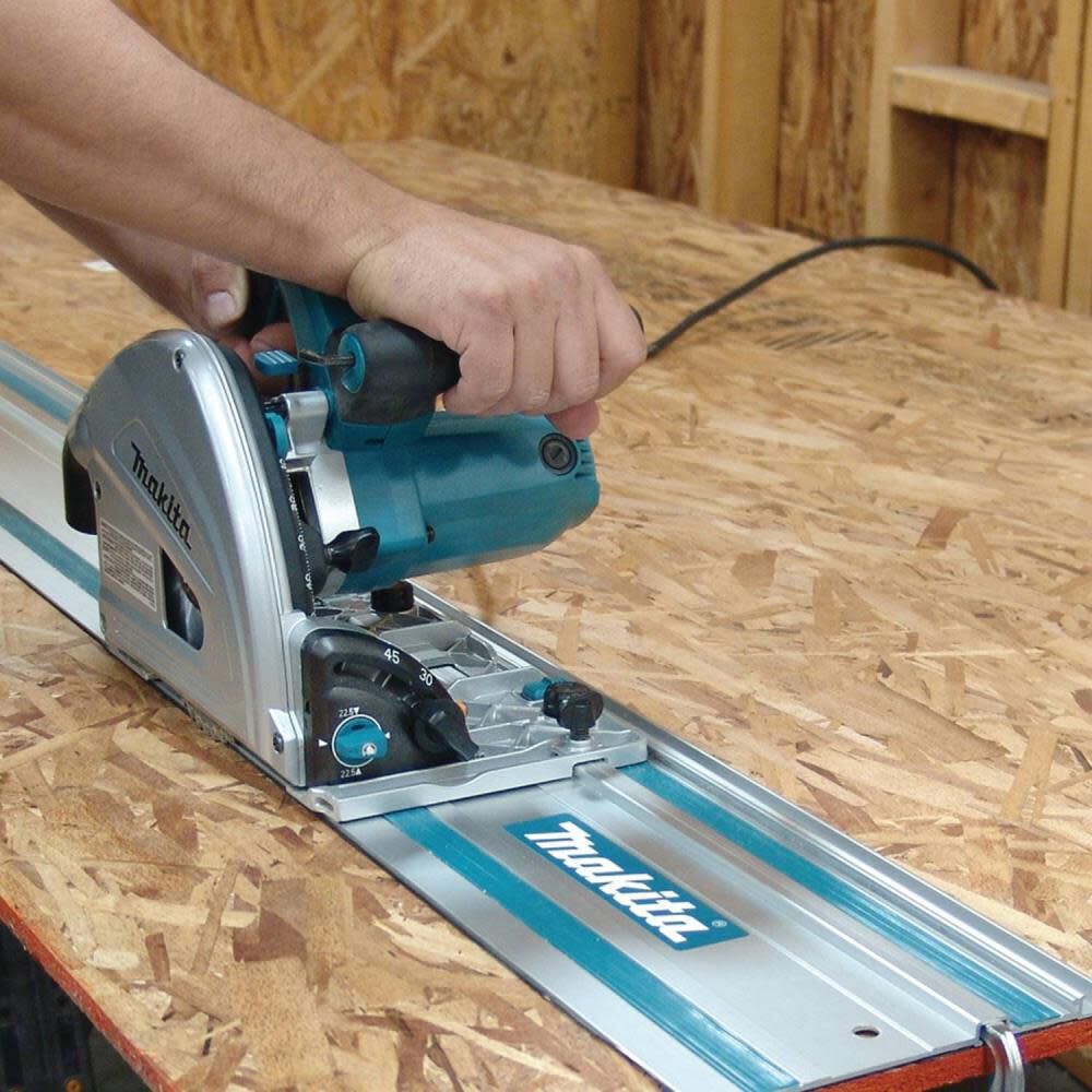 Makita 6-1/2 In. Plunge Circular Saw with Rail SP6000J1