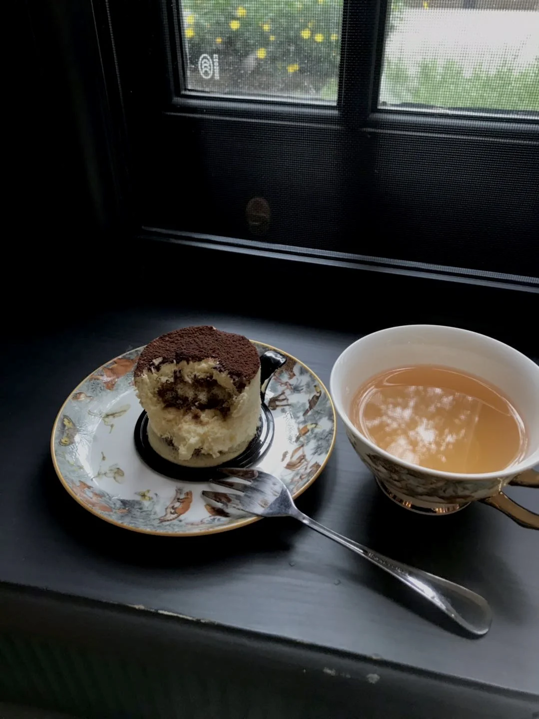 DC004 - Coffee Cup and Saucer Set: A Touch of French Elegance