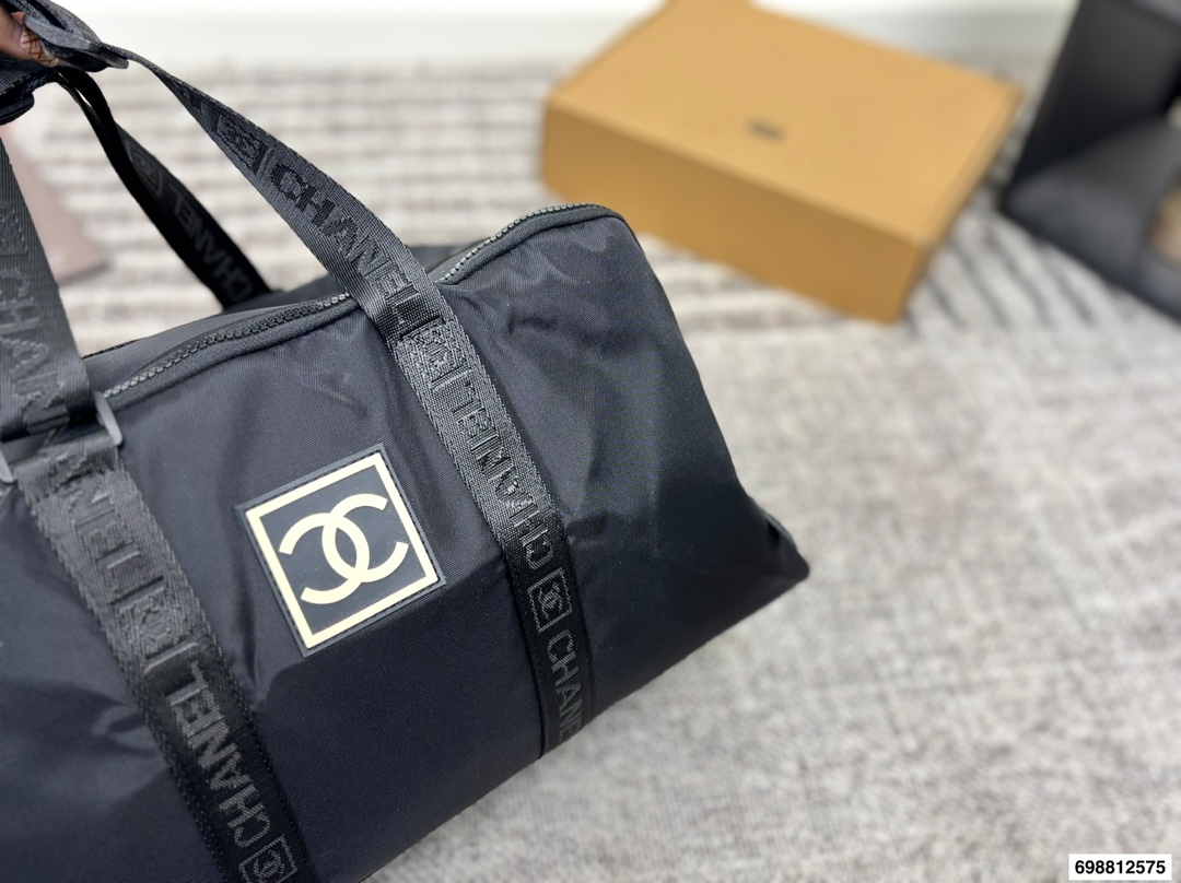 Chanel Vintage Travel Bag - cnluxepick