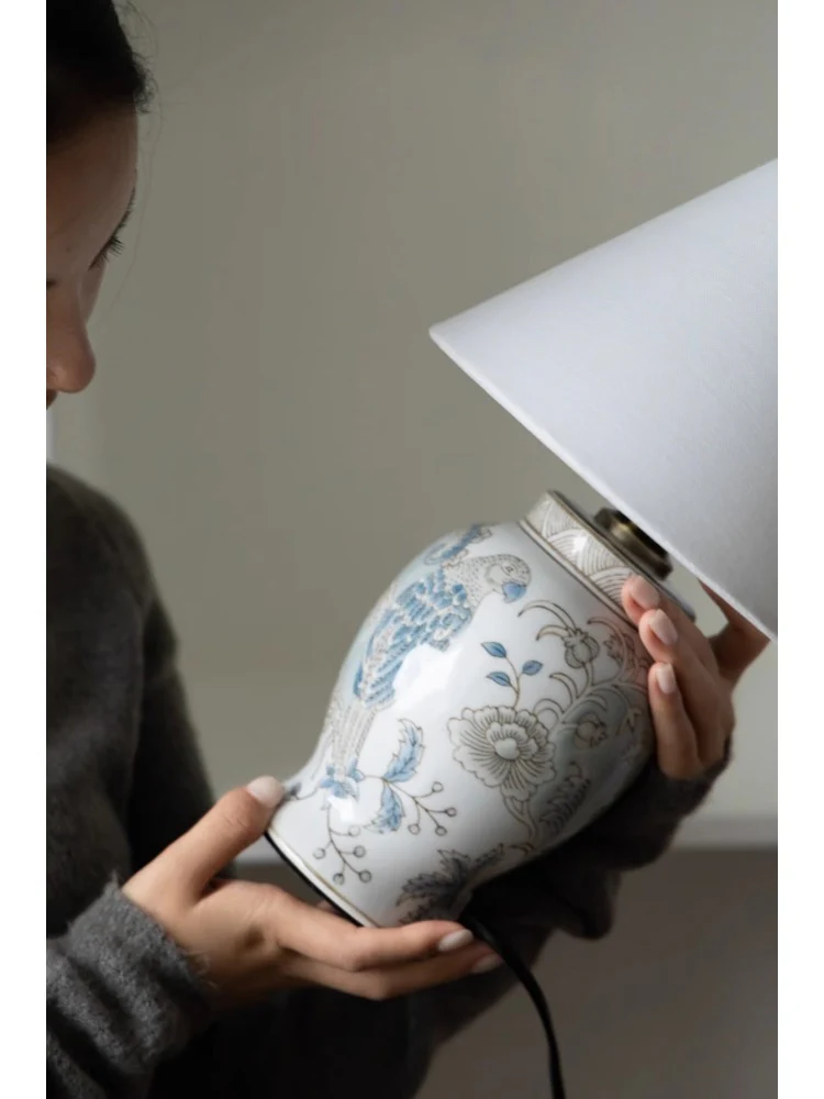 LA048 - Study Series Oriental Paris Hand-painted Ceramic Parrot Blue Study Bedroom Table Lamp Bedside Lamp