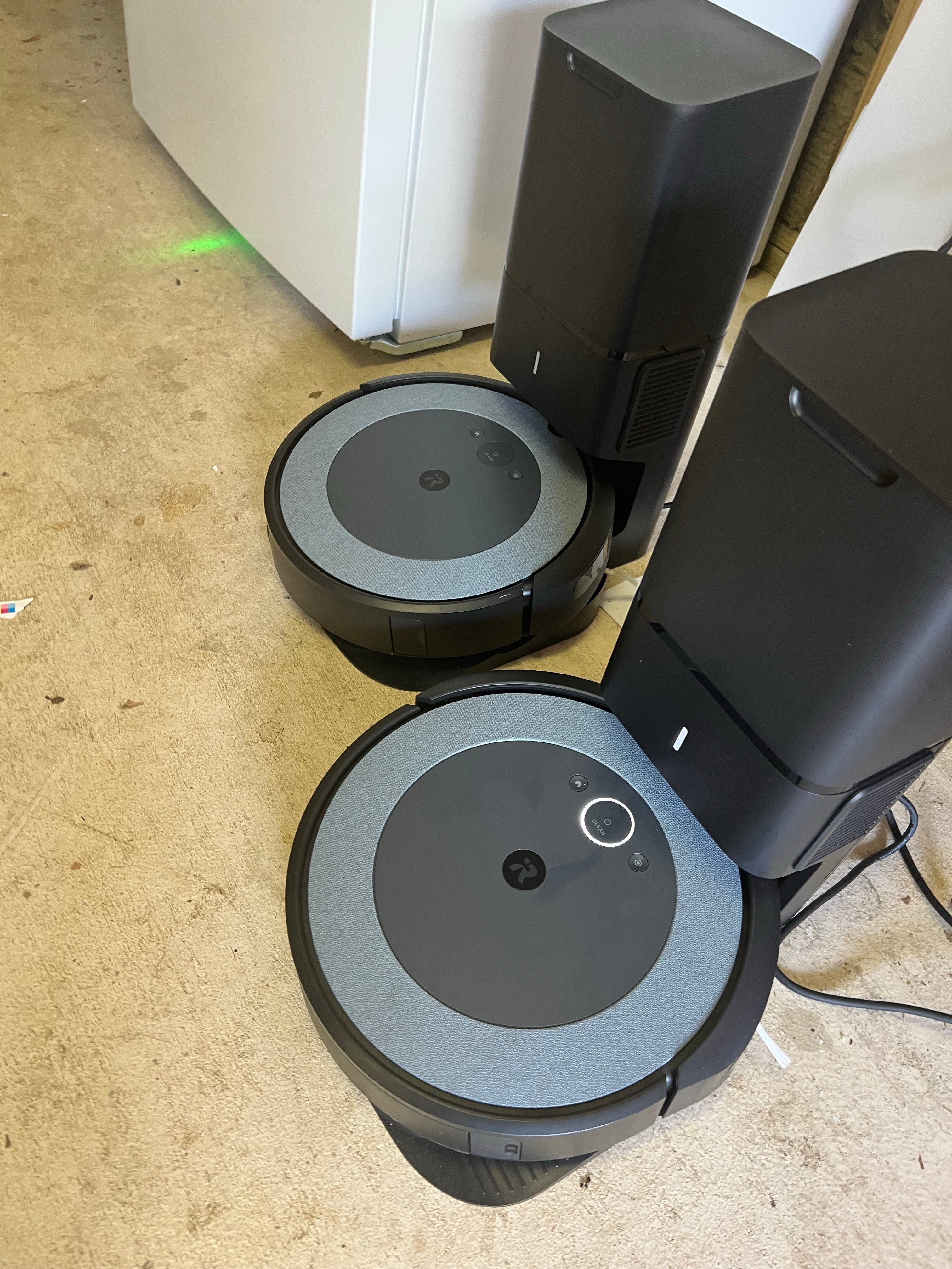 iRobot Roomba i4+ (4552) Robot Vacuum with Automatic Dirt Disposal