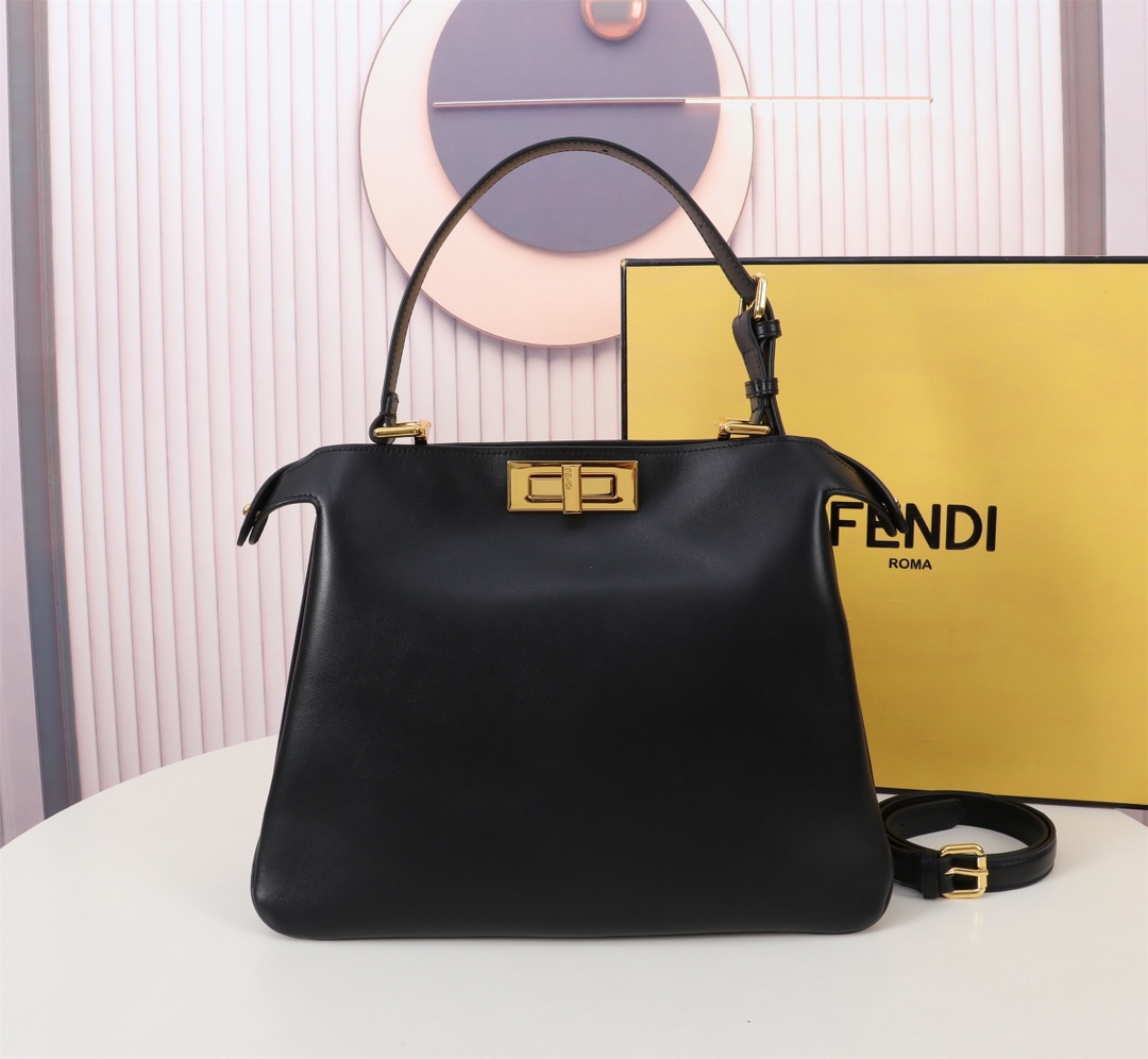 FENDI Peekaboo Soft  shoulder handbag - cnluxepick