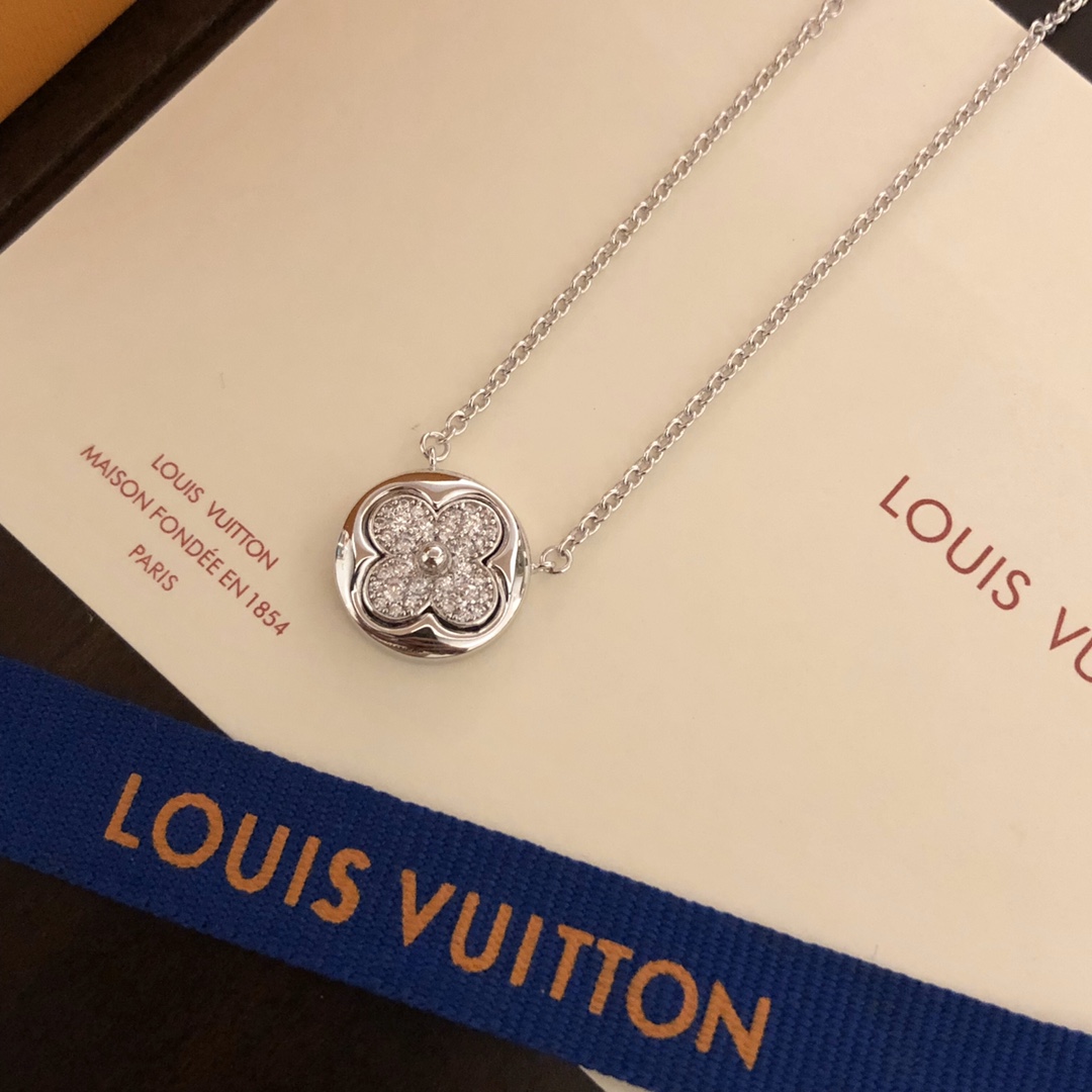 LV four-leaf clover necklace Seiko version - cnluxepick