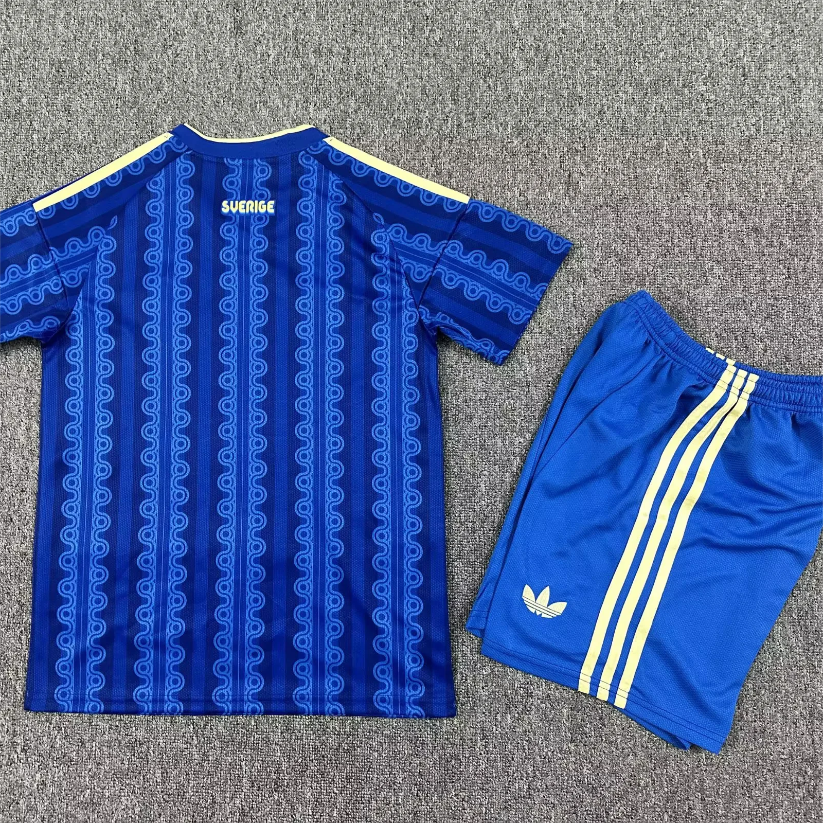 Kids Sweden 2026 Away Jersey