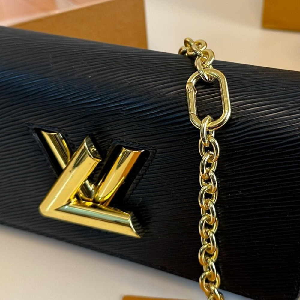 Louis Vuitton Twist West MM Black 9.3 Inches M24549