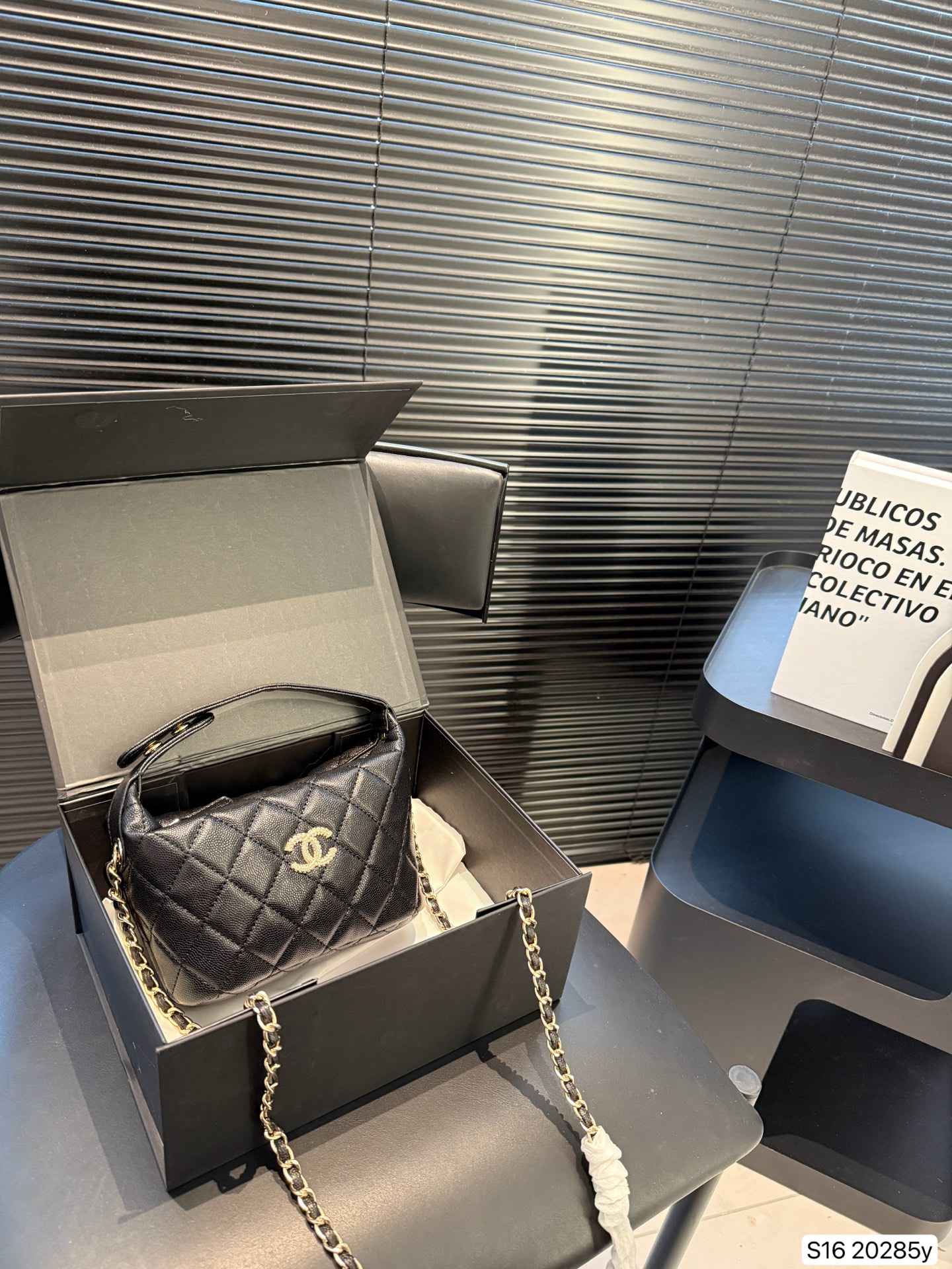 Chanel lunch box bag - cnluxepick