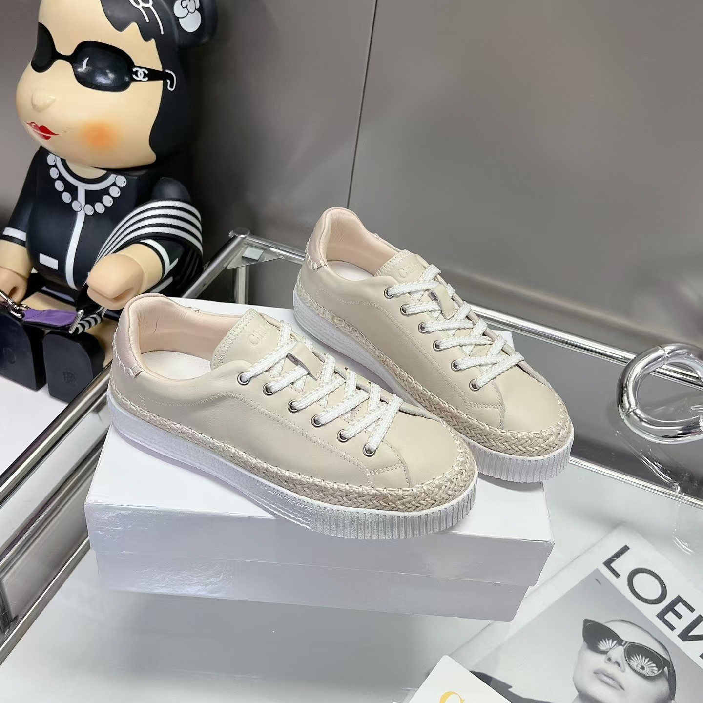 Chloe nama Low cut Thick soled sports shoes - cnluxepick