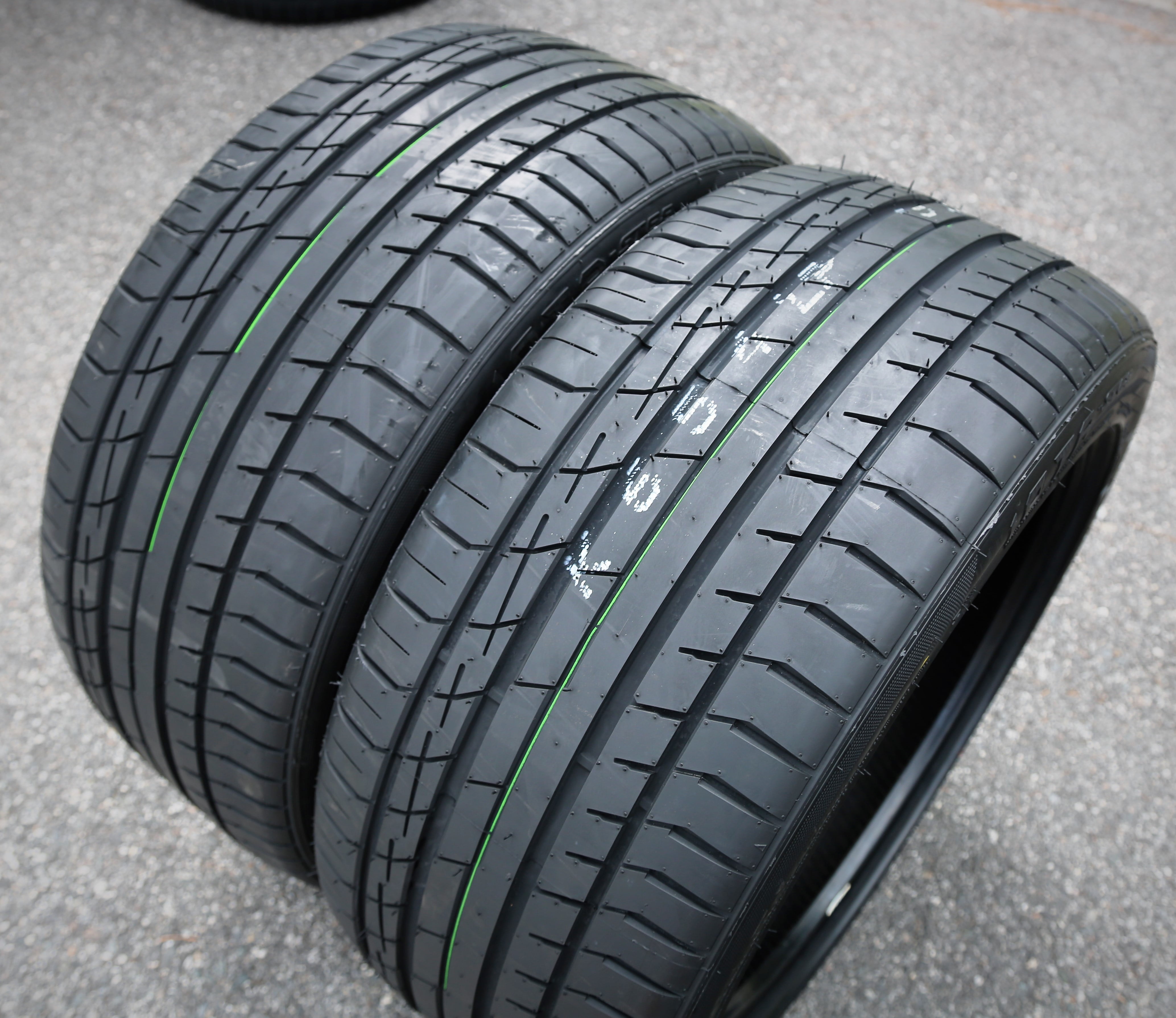 A pair of 2(2) 295/40R20 ZR 110Y XL A/S performance tires are suitable for: 2013 Jeep Grand Cherokee SRT, 2007-10 Mercedes-Benz ML63 AMG base