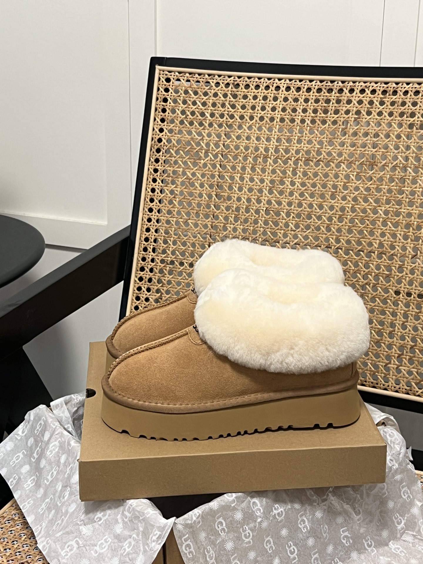 UGG Tartz Thick-Sole Winter Fur Boots - cnluxepick