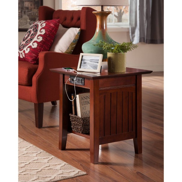 Nantucket End Table With Charger Afi