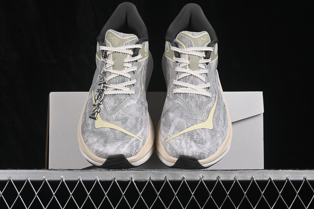 HOKA One One Rocket X 3 John Elliott 1180830/SQW