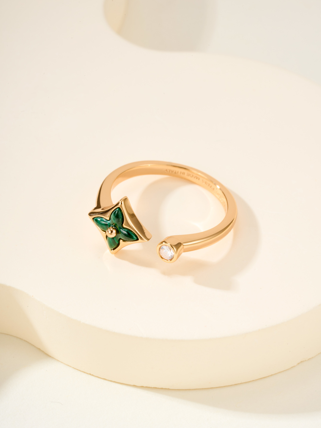 LV Color Blossom Mini Star Ring - cnluxepick