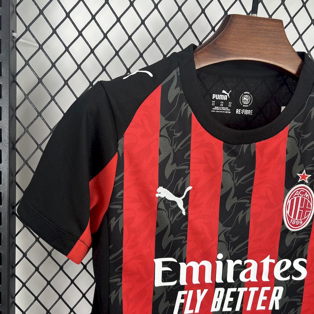 AC Milan Kit Enfant Maillot Foot 2025 2026€13.99