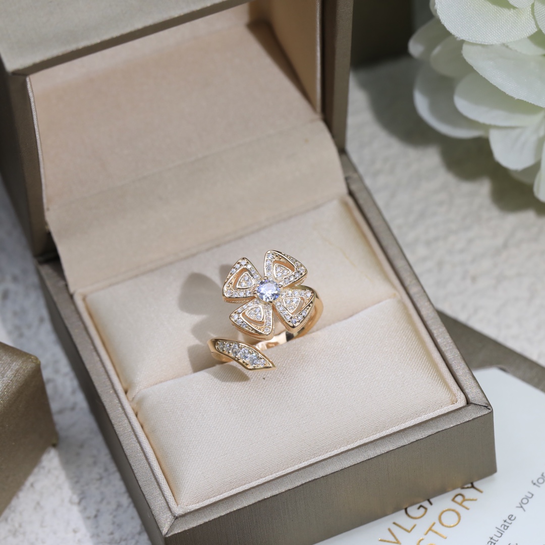 Bulgari Flower Diamond Ring - cnluxepick