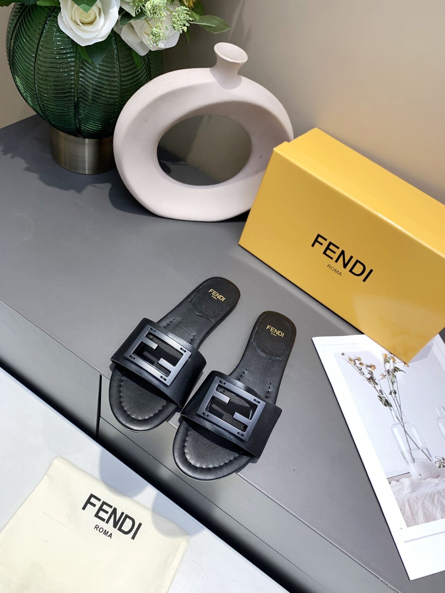 Fendi Signature Leather Sandals Slide Black 0400014271536