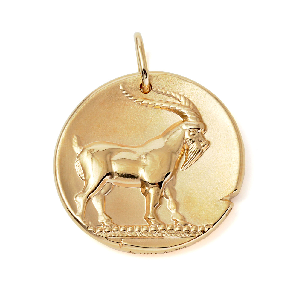 Van Cleef & Arpels Zodiac Medal Capricorni (capricorn) Necklace 18K Yellow Gold VCARP7SR00
