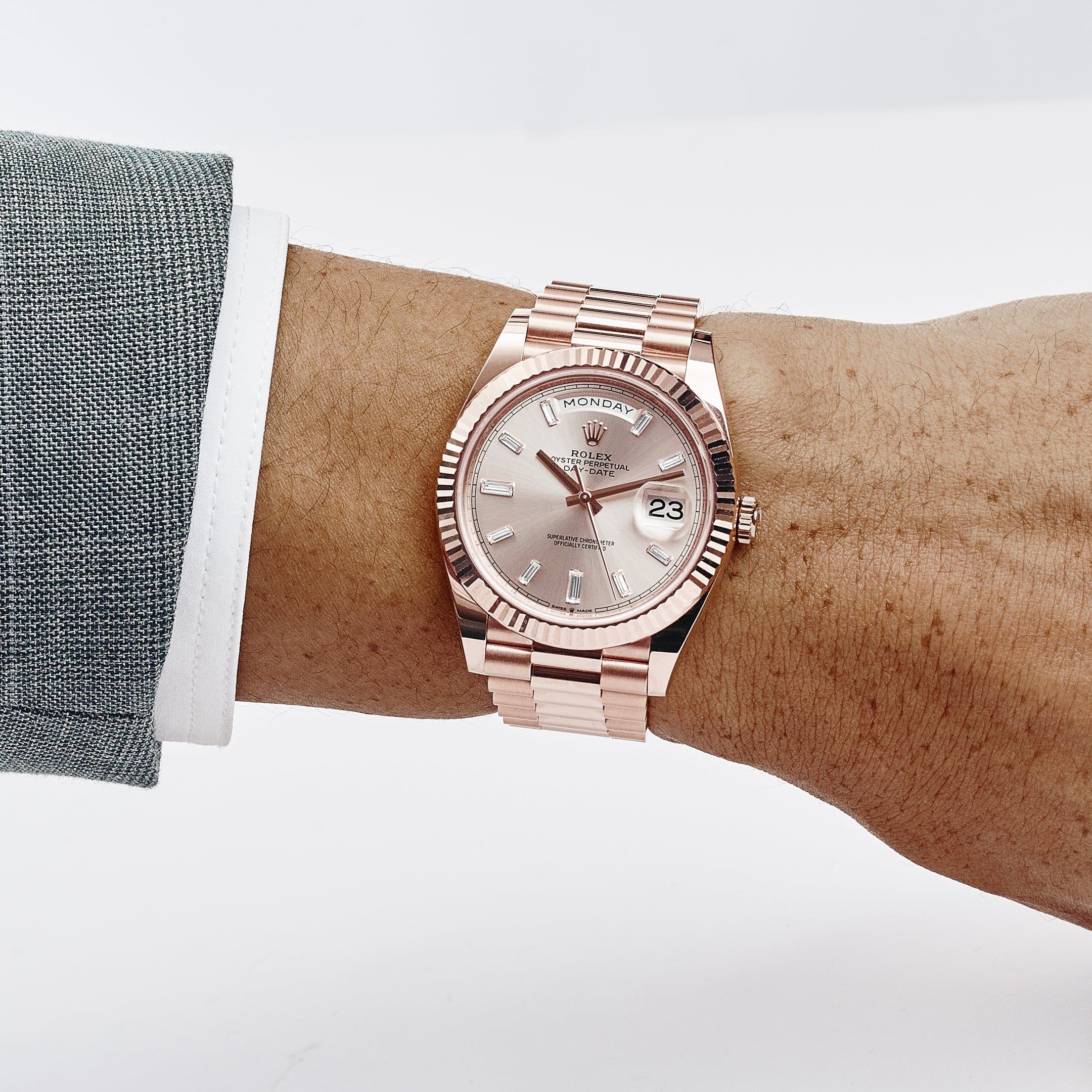 Rolex Day-Date 40 228235 Rose Gold Sundust Diamond Baguette Dial