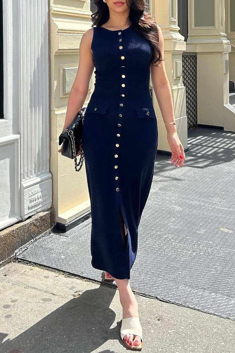 Elegant Buckle Knit Midi DressClistos