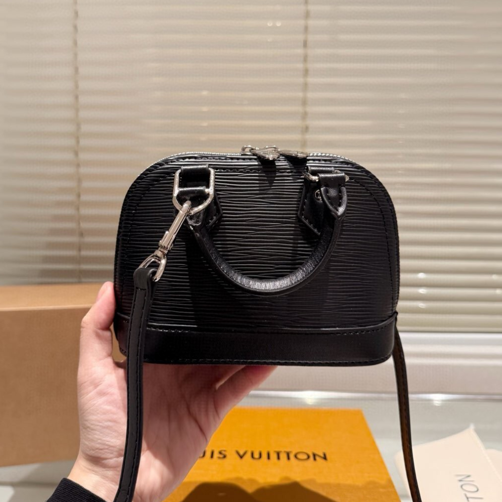 Louis Vuitton Nano Alma Epi Noir Black 7.1 Inches M81945