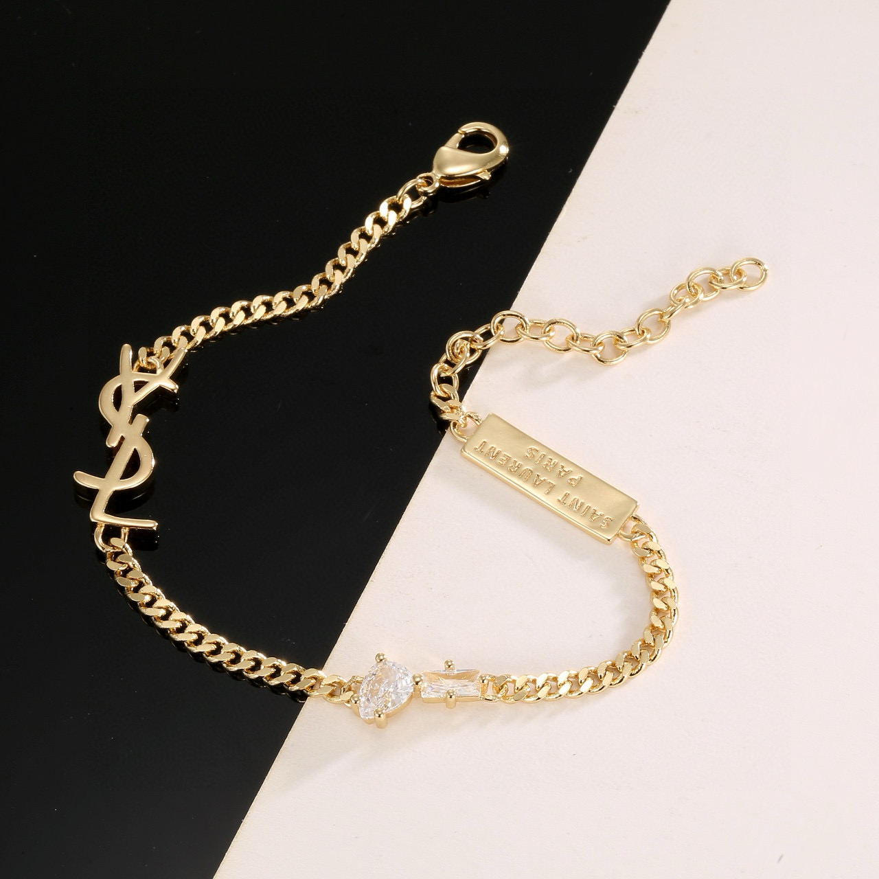 YSL Fashionable and Exquisite Bracelet - cnluxepick