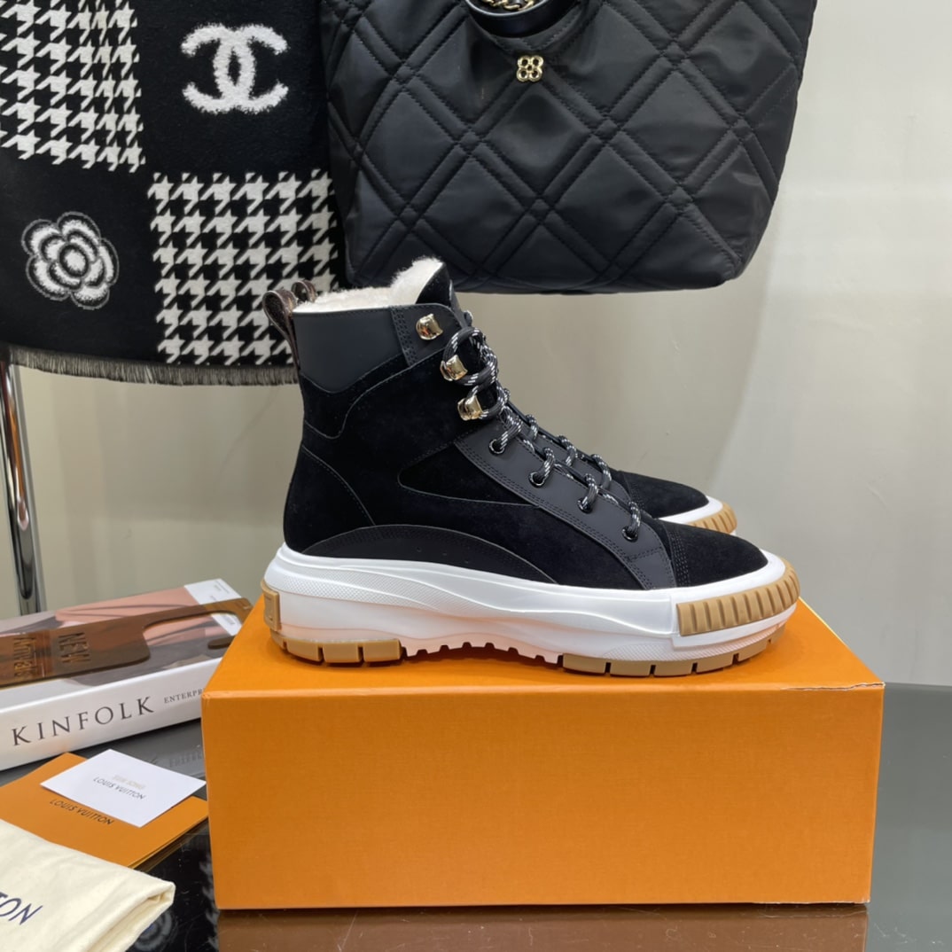 Louis Vuitton Squad Sneaker Boots Black