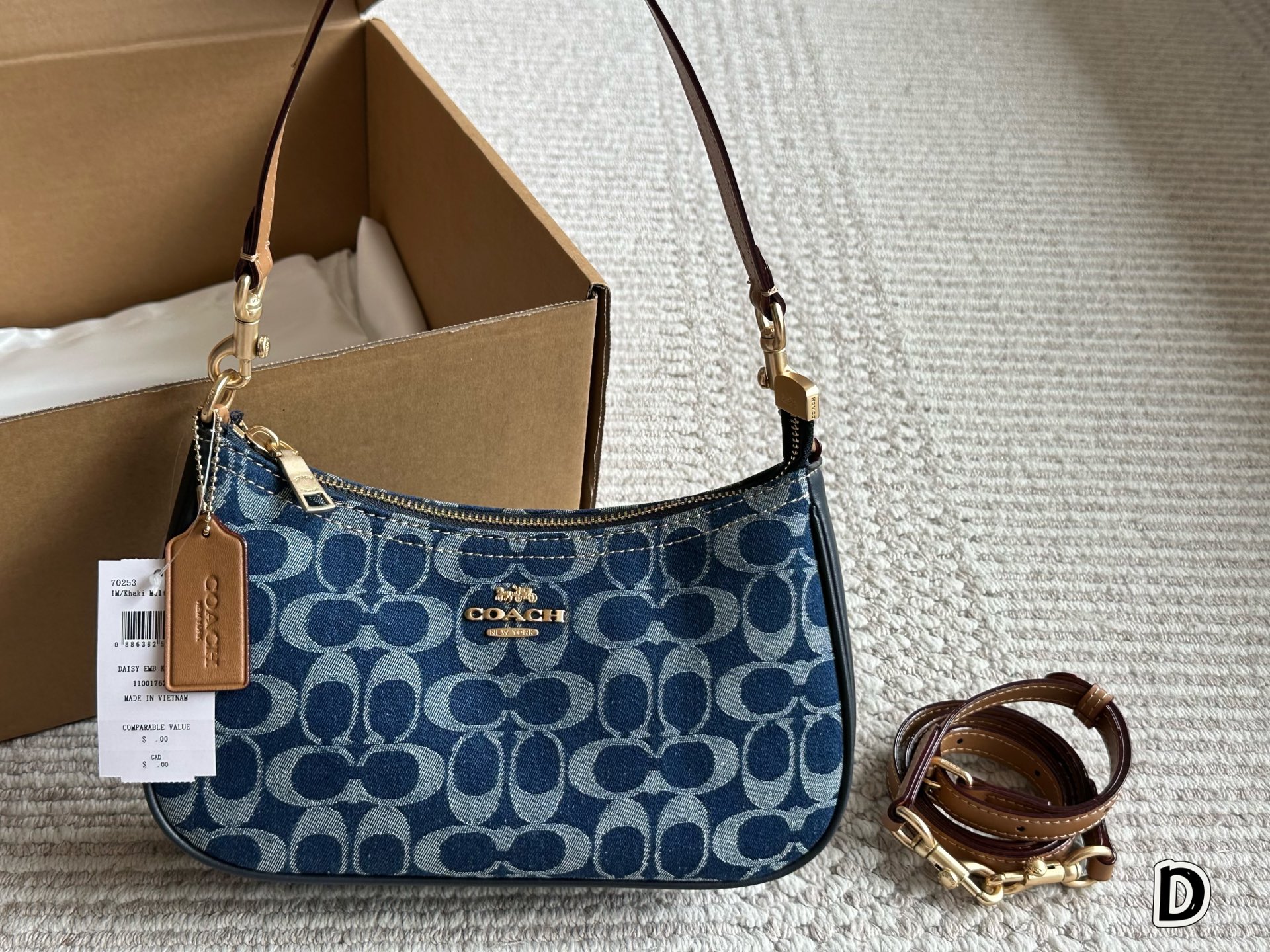 Coach's new Teri underarm bag - cnluxepick