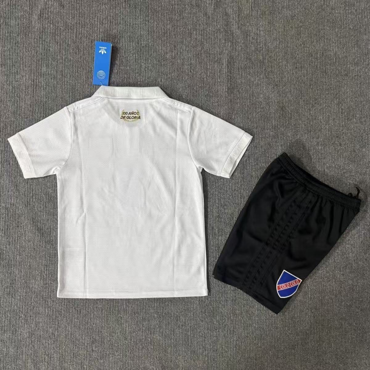 Colo Colo 25-26 Fans' 100th Anniversary Children's Set