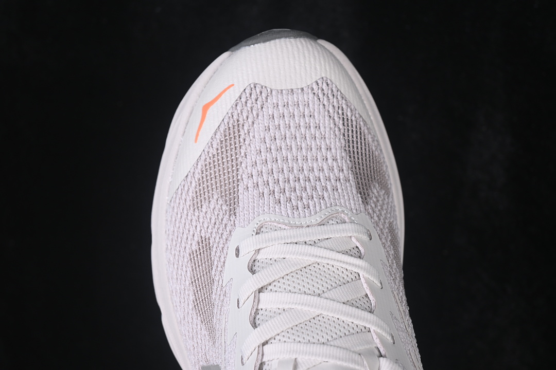 HOKA One One Challenger 8 Running Shoes
