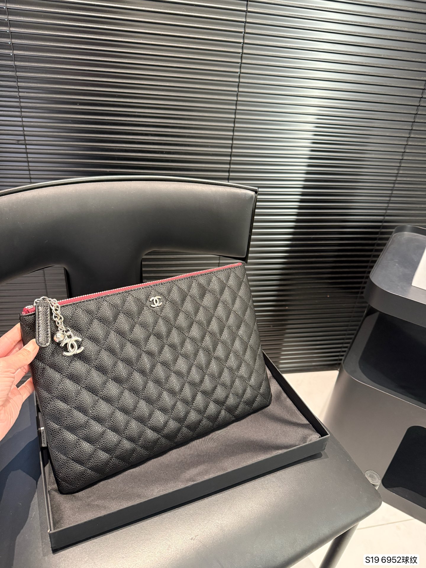 Chanel New Summer Clutch - cnluxepick