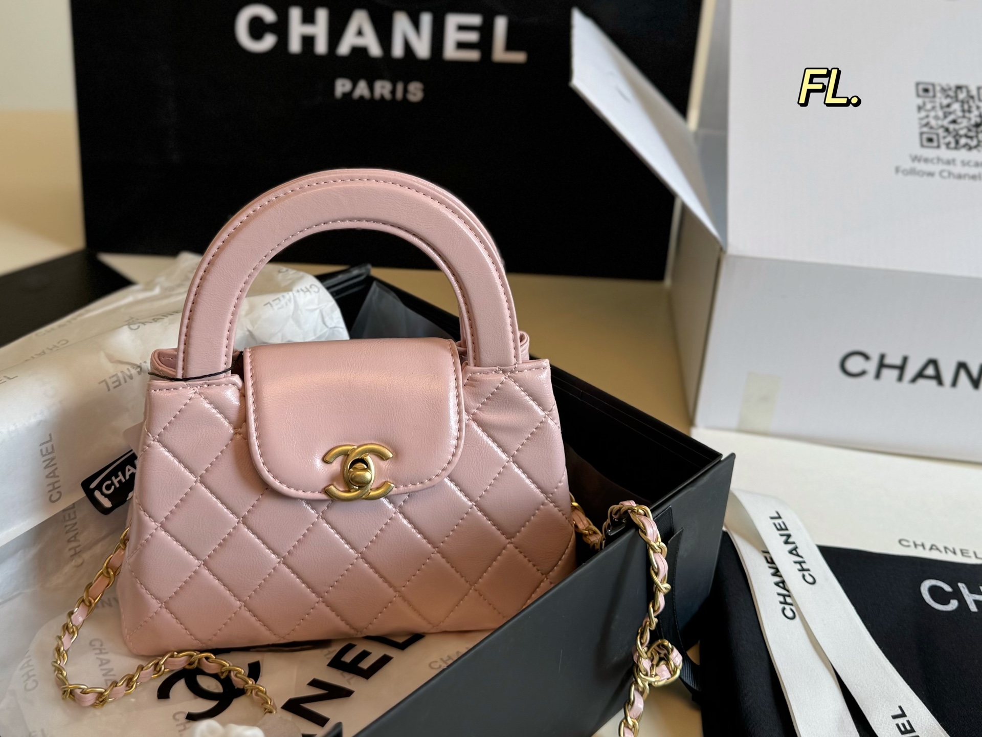 Chanel new kelly diamond pattern handbag - cnluxepick