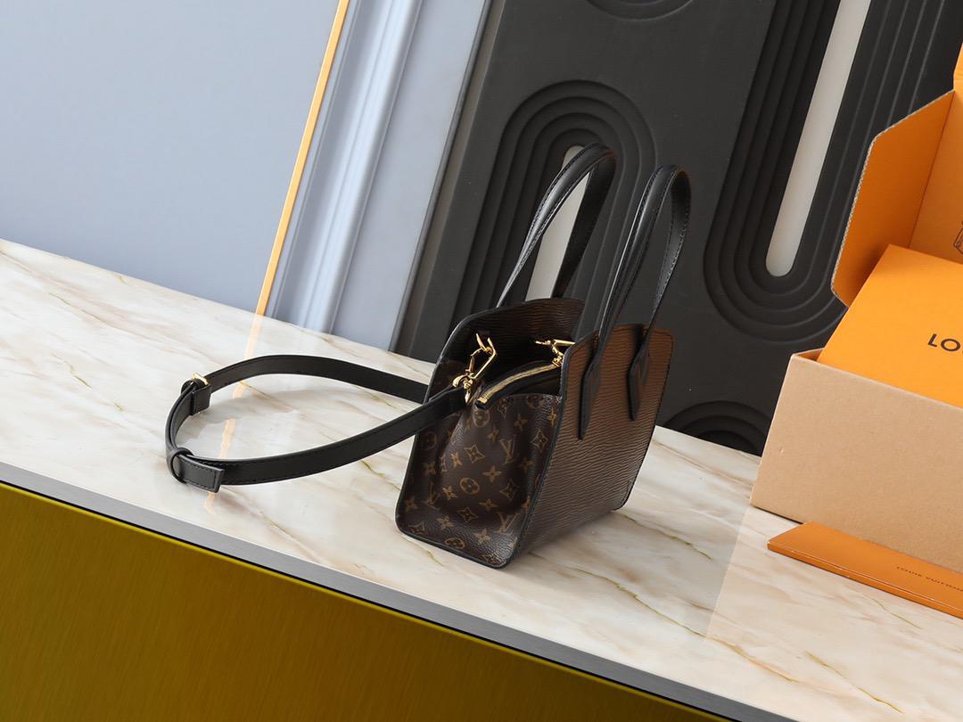 Louis Vuitton  East West bag - cnluxepick