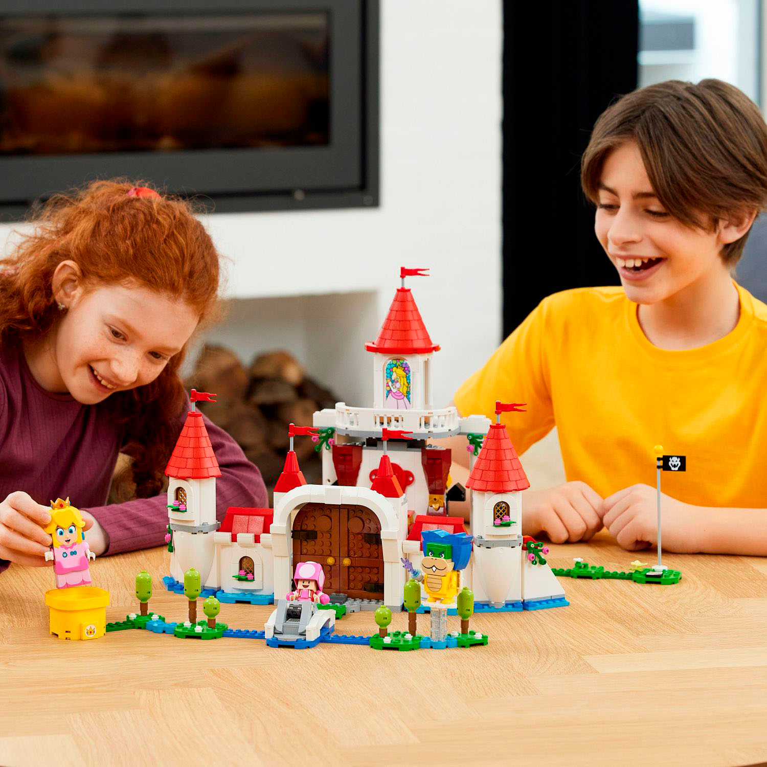 LEGO - Super Mario Peach’s Castle Expansion Set 71408